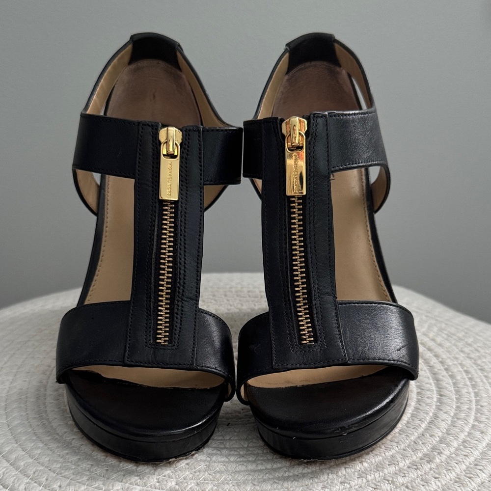 MICHAEL Michael Kors Black Heeled Sandals with Gold Zipper size 7